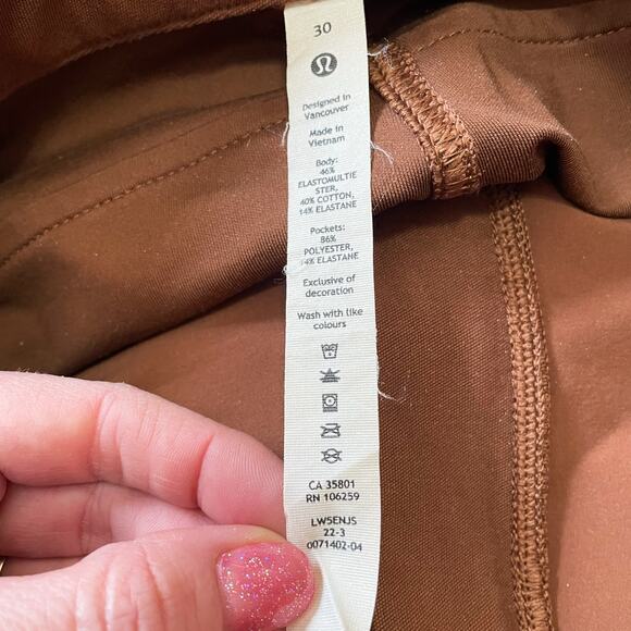 Lululemon City Sleek 5 Pocket Wide-Leg High-Rise Pant size 30 - Picture 3 of 10